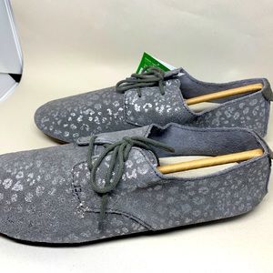 Sanuk Yoga Mat Comfort Bianca Lux Leopard Lace Up  Women  Flats Casual  Grey Sz8